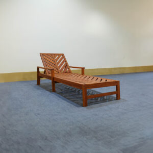 In-pool Lounge Chair - PLC
